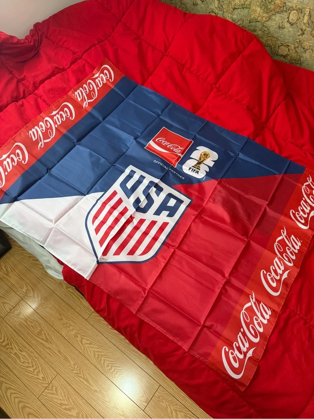 coca-cola-accessories-fifa-world-cup-226-cocacola-x-usa-soccer-team
